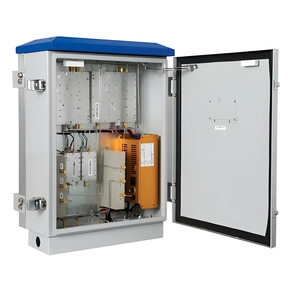 Amplificador de Señal Celular de Alta Potencia. Especial para Crear una Zona Celular en Áreas Rurales o Comunidades Alejadas. 95 dB de Ganancia, 20 Watts de Potencia, 850 MHz Banda de Frecuencia. Hasta 5 Km Lineales de Cobertura.