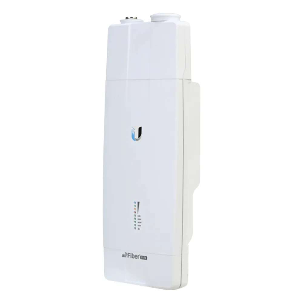 Radio de Backhaul de alta capacidad hasta 1.2 Gbps, banda licenciada 11 GHz (10.7-11.7 GHz), no incluye duplexers