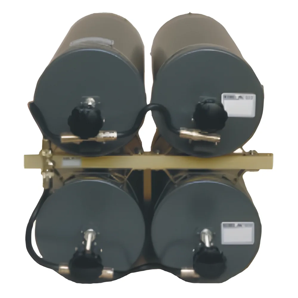 Duplexer VHF, para 143-156 MHz, para Potencia Máxima de Entrada de 250 W (ciclo continuo).