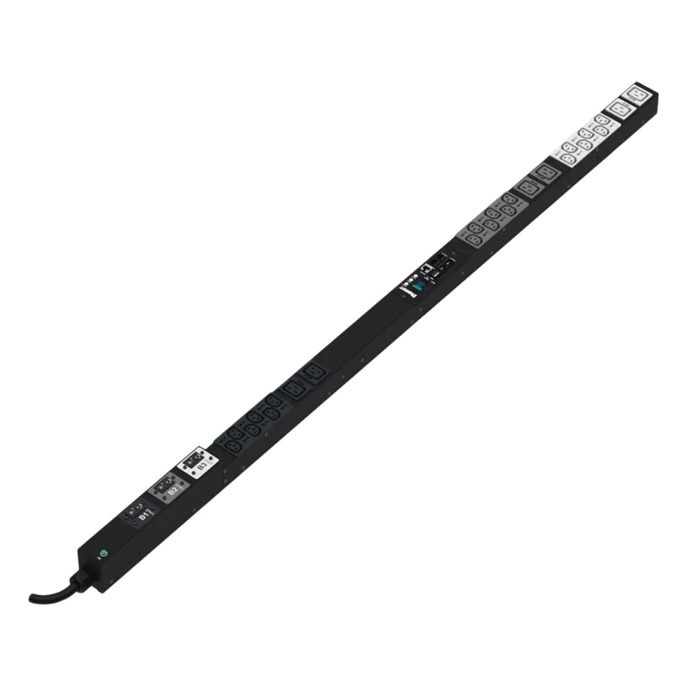 PDU Monitoreable (MI) para Distribución de Energía, Enchufe de Entrada NEMA L15-30P, Con 18 Salidas C13 y 6 C19, de Instalación Vertical, 20 Vca, 30 Amp