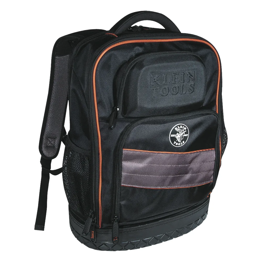 Mochila para herramientas y computadora portátil Tradesman Pro™ en poliéster negro con 25 bolsillos (No incluye herramientas).