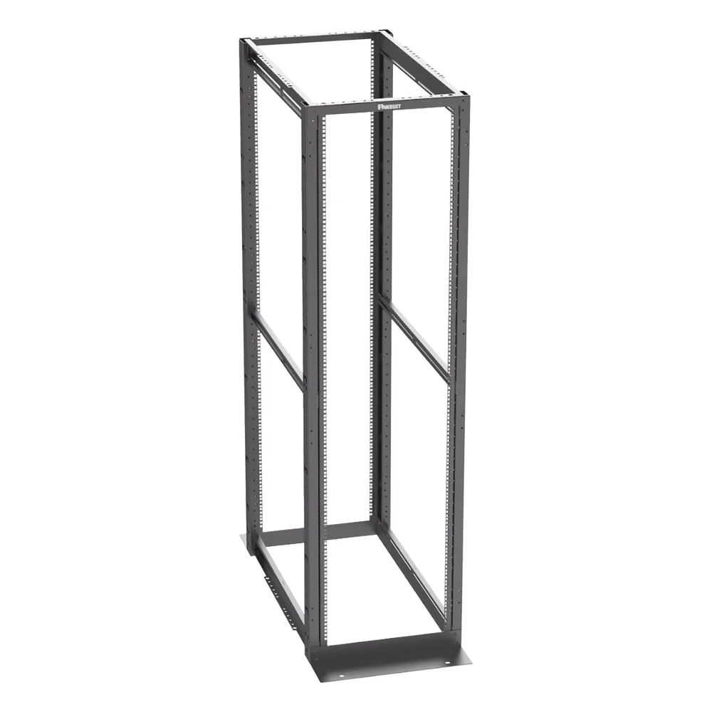 Rack de Cuatro Postes Estándar de 19", Rieles Con Orificio Para Tuerca Enjaulada, Profundidad Máxima de 41.5 in, 45 Unidades de Rack, Color Negro