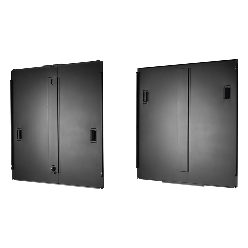 Panel Lateral Para Uso Con Gabinete FlexFusion™ de 42RU x 1070 mm D. Incluye Panel Lateral Superior e Inferior, Color Negro