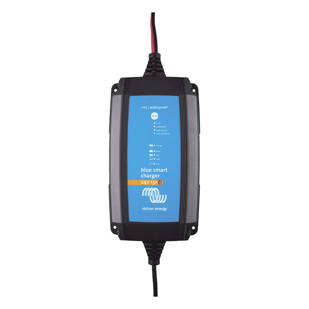 Blue Smart IP65 24/13 / Cargador de Baterías 24V, 13A / Para Ambientes Marinos y Terrestres. / Para baterías de Plomo y Litio
