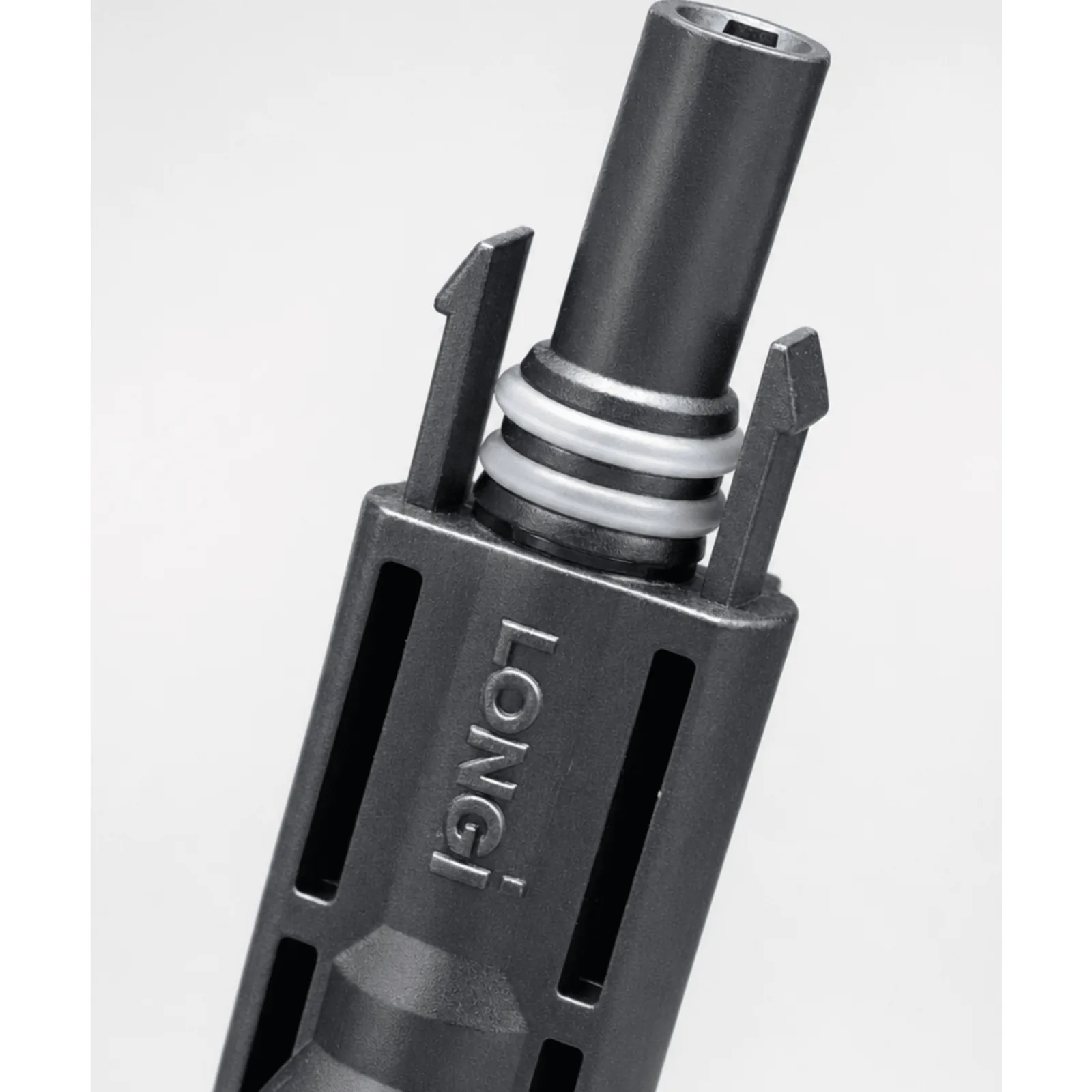 Conector Solar MC4 LONGi Sea-Shield / 1500 Vcc / 40 A (IEC) / 30 A (UL) / IP68 Sumergible 1.2 m (3.9 ft) / Doble Anillo de Sellado / Cable 4-6 mm²
